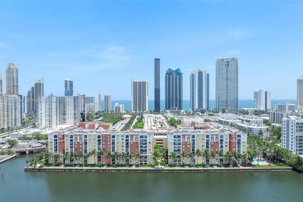 17100 Bay Rd #1501 Sunny Isles Beach, FL 33160