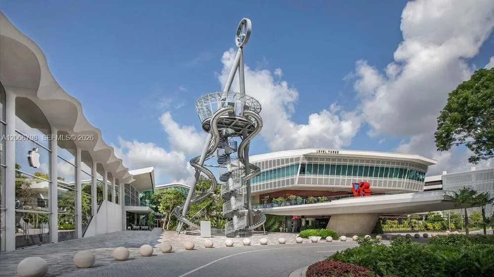 17100 Bay Rd #1501 Sunny Isles Beach, FL 33160