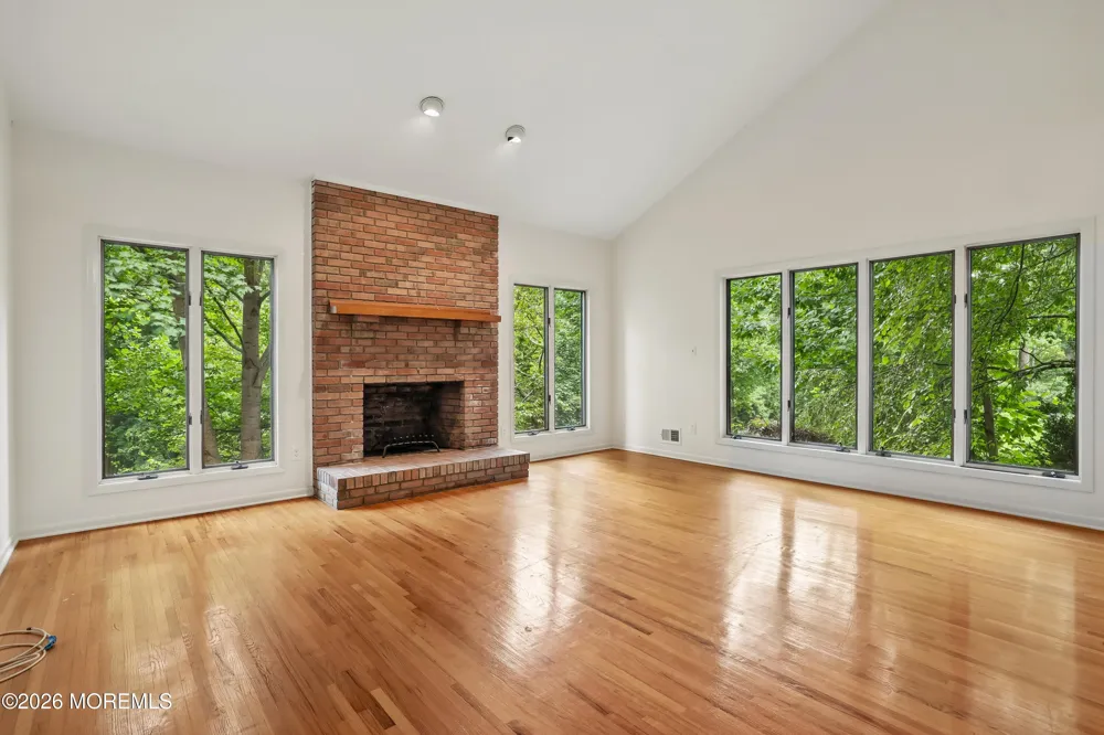23 Ashley Drive Holmdel, NJ 07733