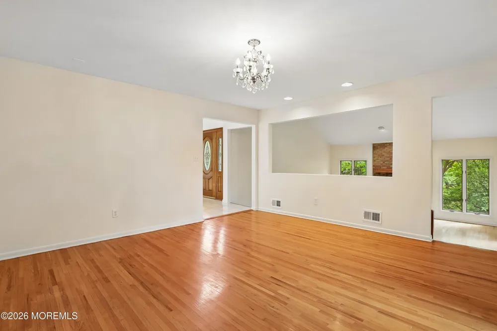 23 Ashley Drive Holmdel, NJ 07733