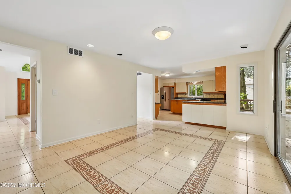 23 Ashley Drive Holmdel, NJ 07733