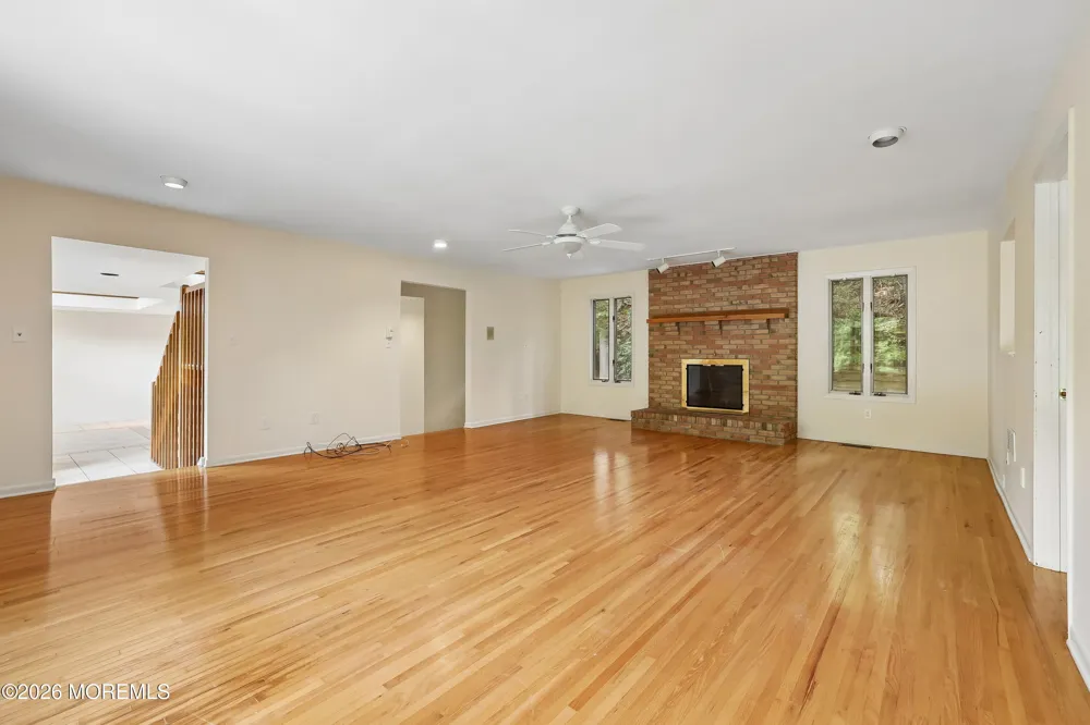 23 Ashley Drive Holmdel, NJ 07733