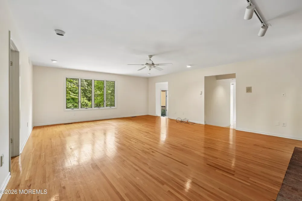 23 Ashley Drive Holmdel, NJ 07733