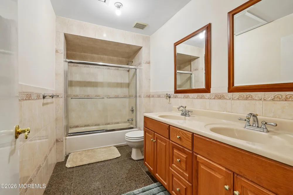 23 Ashley Drive Holmdel, NJ 07733