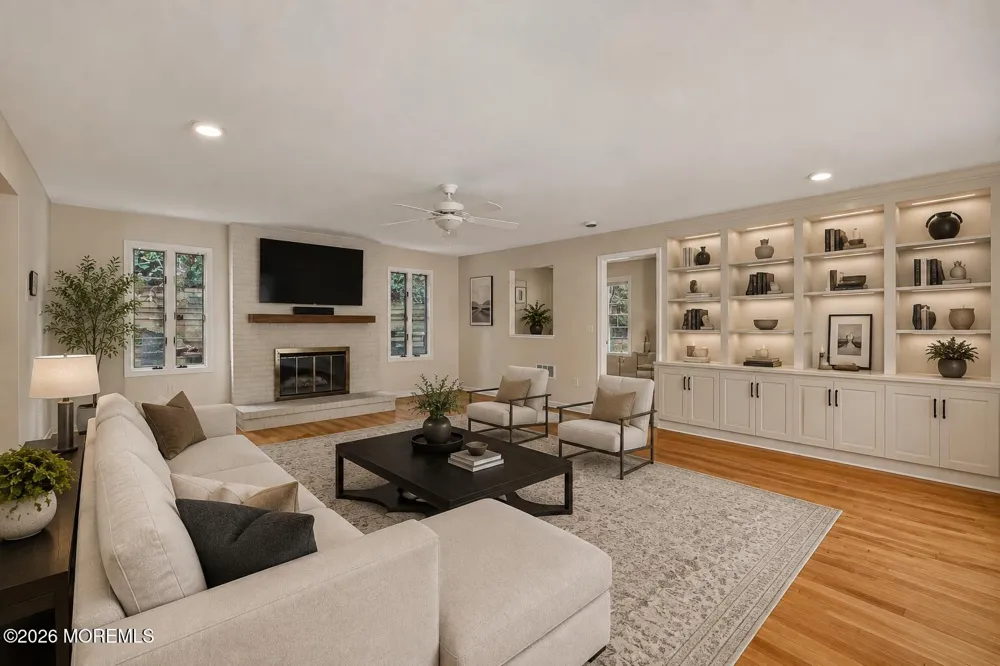 23 Ashley Drive Holmdel, NJ 07733