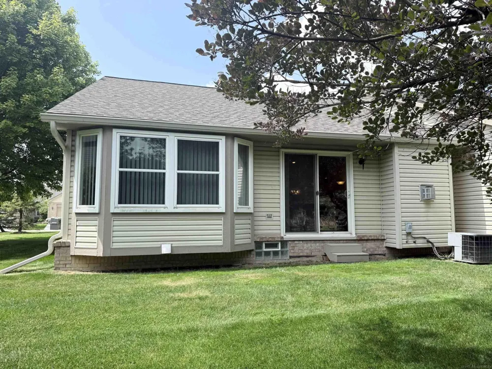12215 Noonan Court Shelby Charter Township, MI 48315