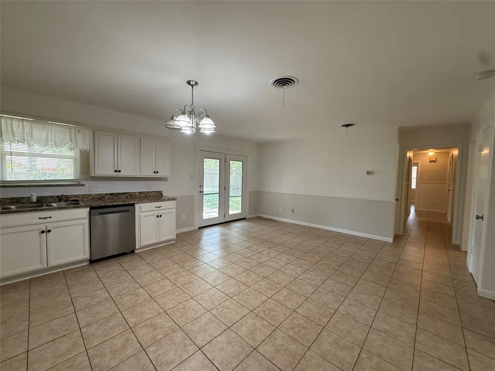 1915 Fairfax Drive Corsicana, TX 75110