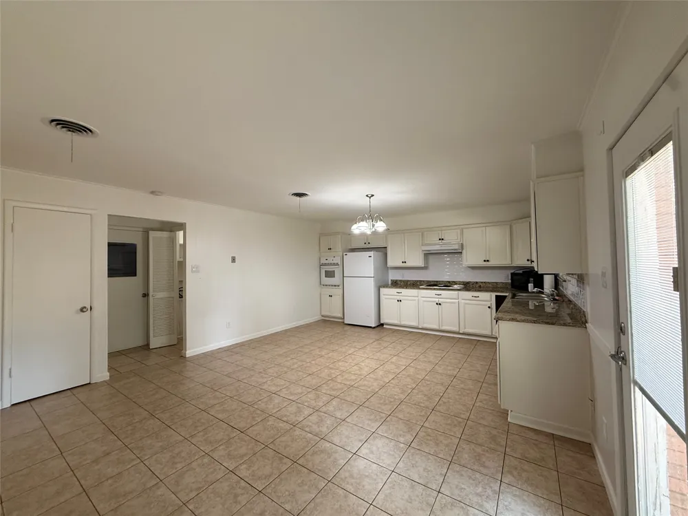 1915 Fairfax Drive Corsicana, TX 75110