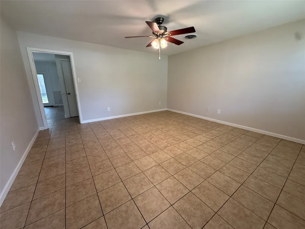 1915 Fairfax Drive Corsicana, TX 75110