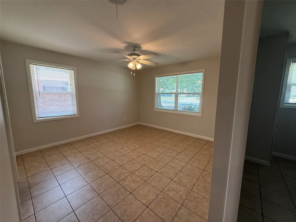 1915 Fairfax Drive Corsicana, TX 75110
