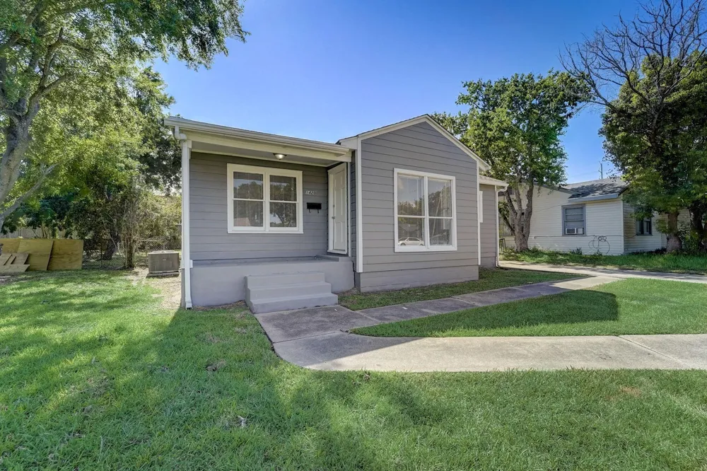 1420 Foreman Street La Marque, TX 77568