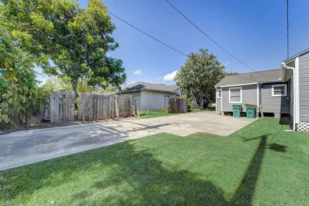 1420 Foreman Street La Marque, TX 77568