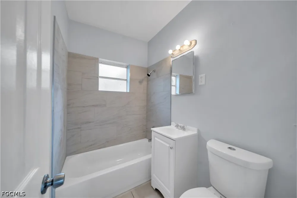 Gardenia Avenue Fort Myers, FL 33916