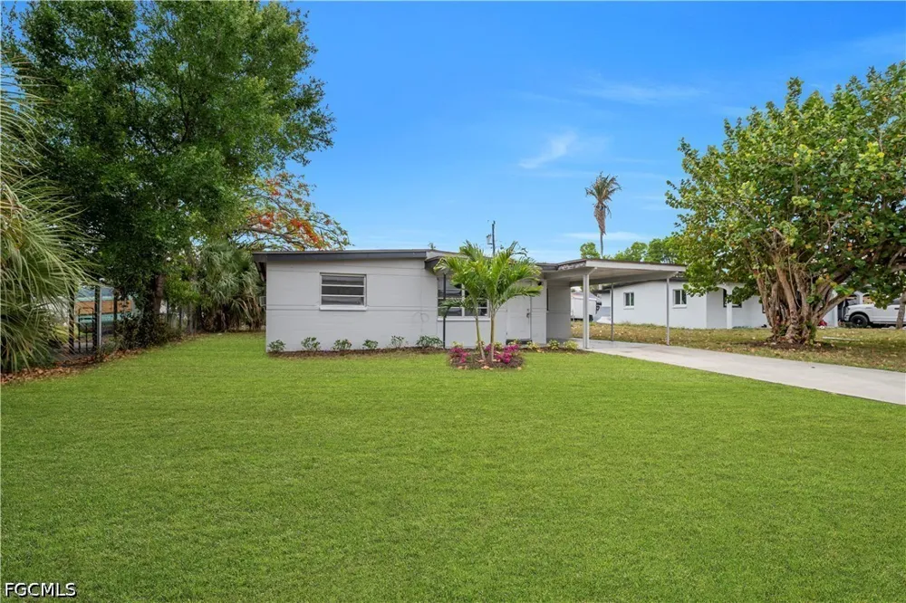 Gardenia Avenue Fort Myers, FL 33916