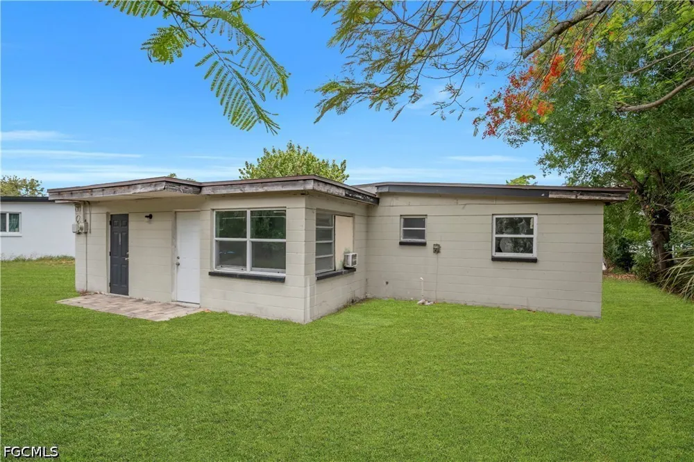 Gardenia Avenue Fort Myers, FL 33916