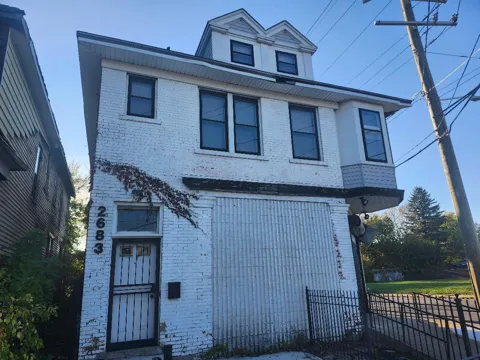 2683 Crane Street