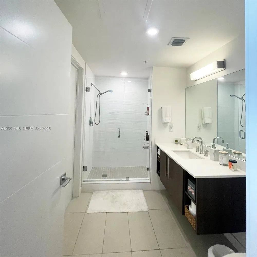 7875 NW 107th Ave #605 Doral, FL 33178