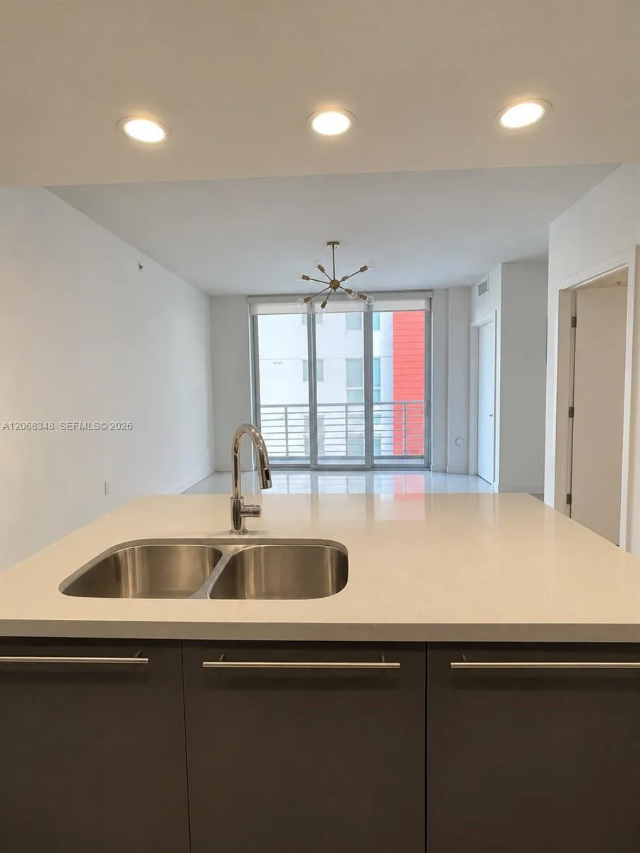 7875 NW 107th Ave #605 Doral, FL 33178