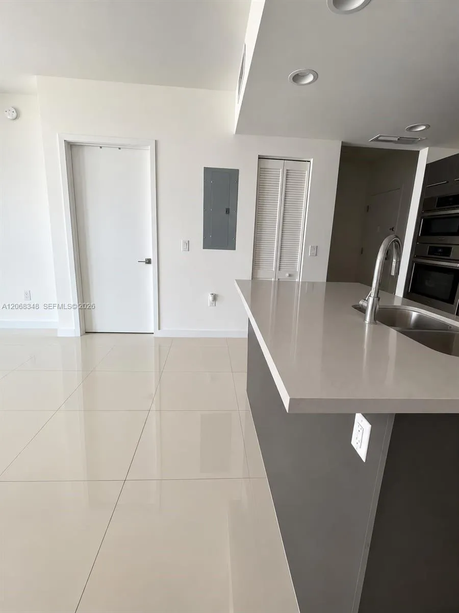 7875 NW 107th Ave #605 Doral, FL 33178