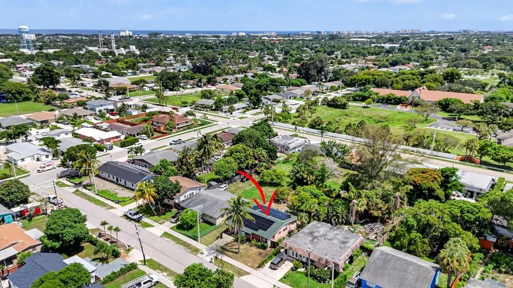 816 SW 3RD COURT Delray Beach, FL 33444