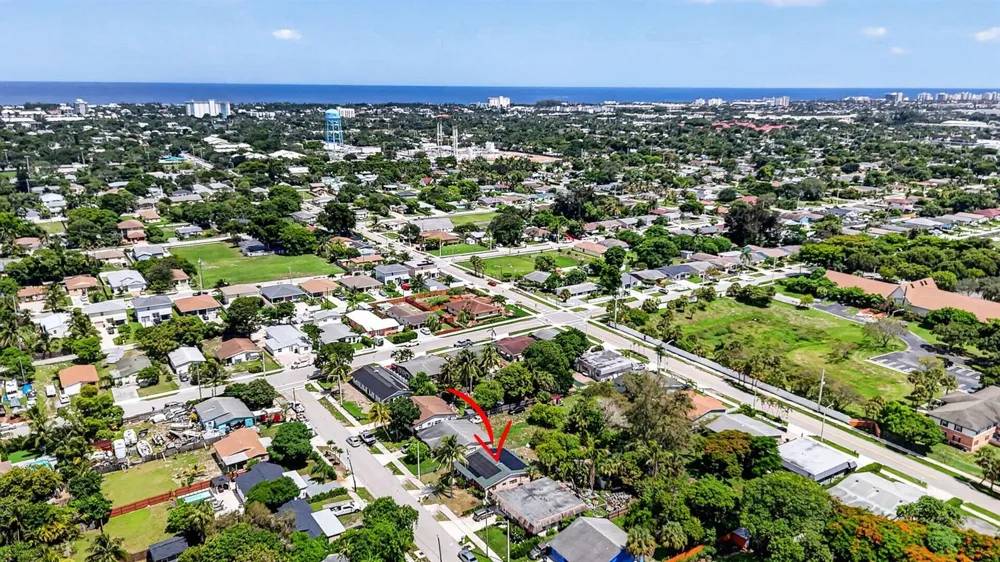 816 SW 3RD COURT Delray Beach, FL 33444