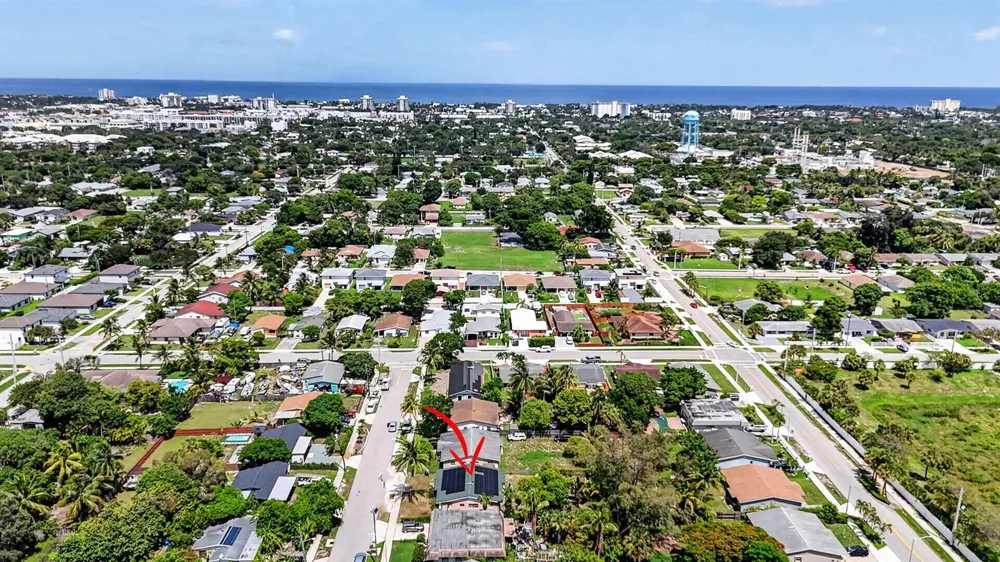 816 SW 3RD COURT Delray Beach, FL 33444