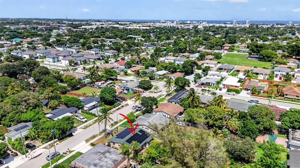 816 SW 3RD COURT Delray Beach, FL 33444