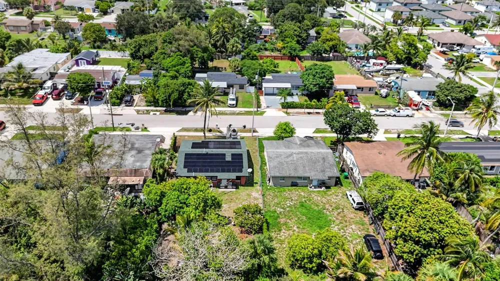 816 SW 3RD COURT Delray Beach, FL 33444