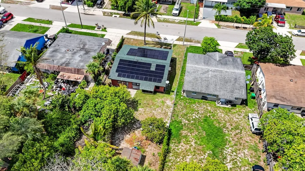 816 SW 3RD COURT Delray Beach, FL 33444