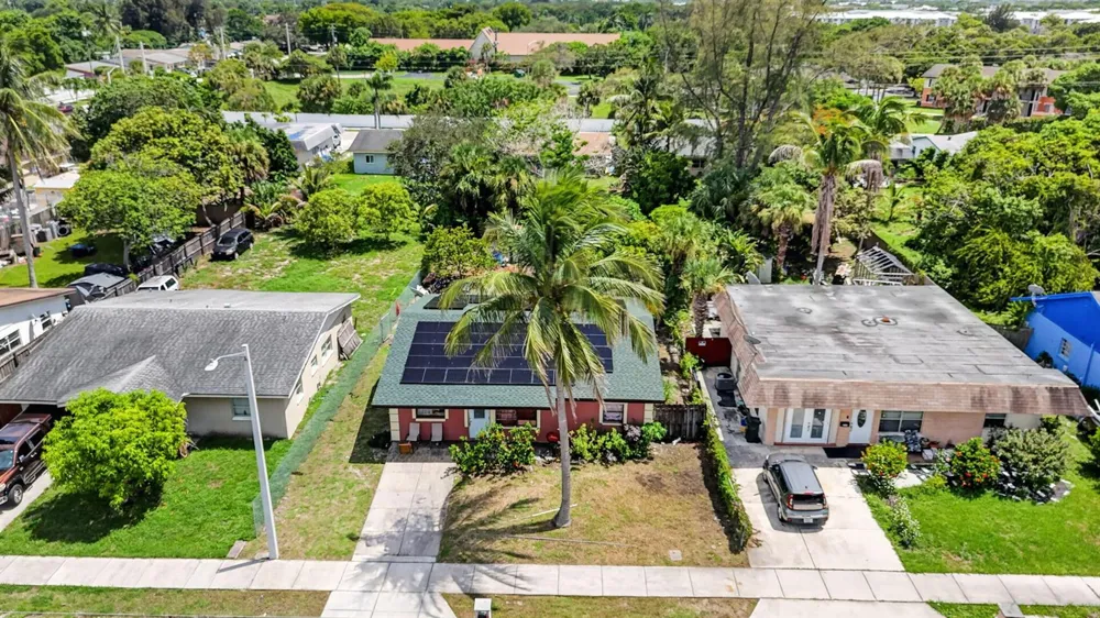 816 SW 3RD COURT Delray Beach, FL 33444
