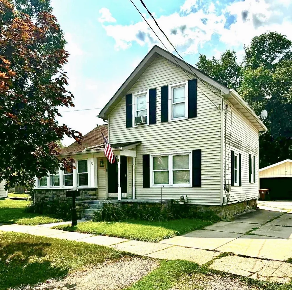 324 S Hamilton Street Marshall City, MI 49068