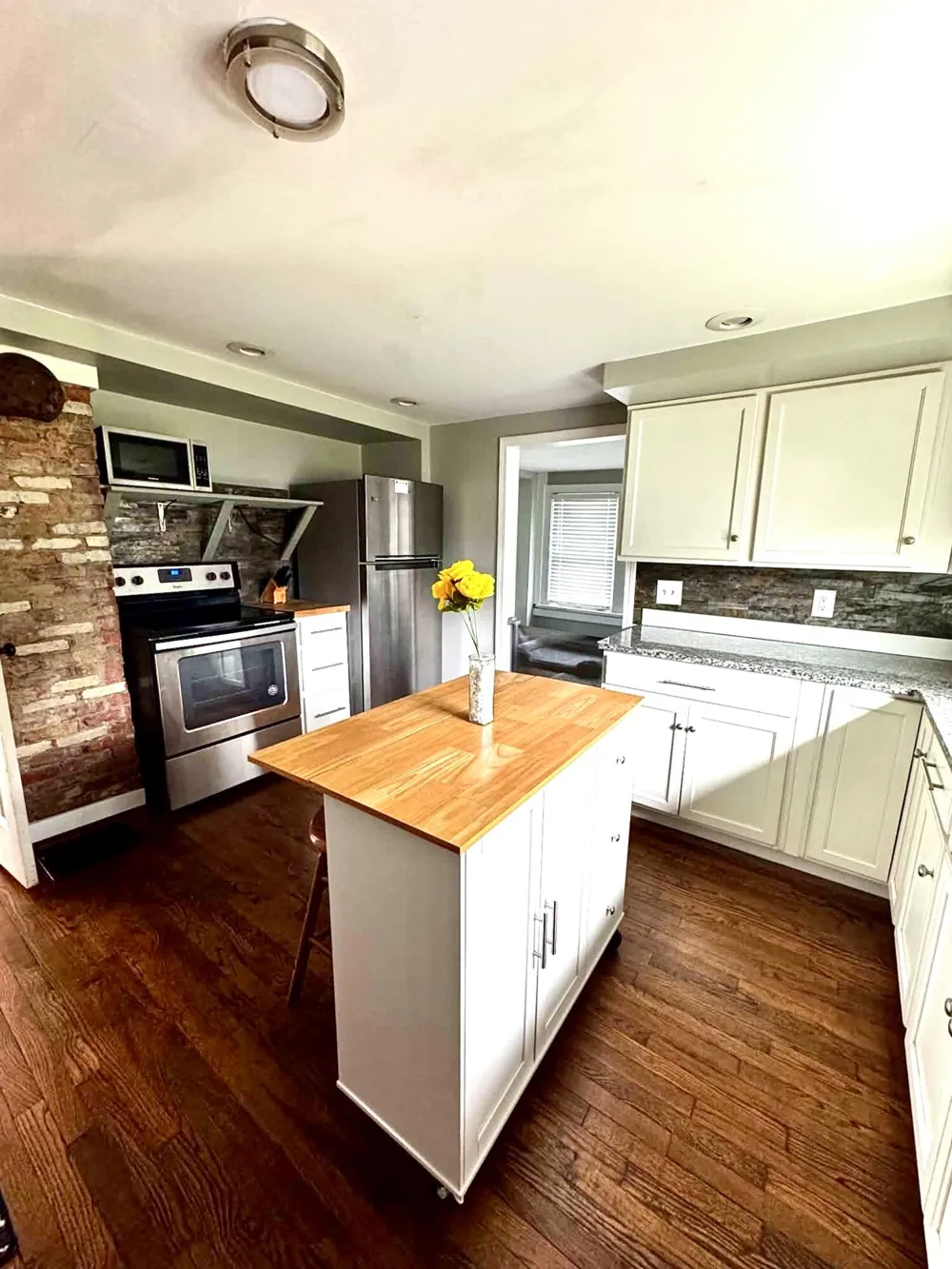 324 S Hamilton Street Marshall City, MI 49068