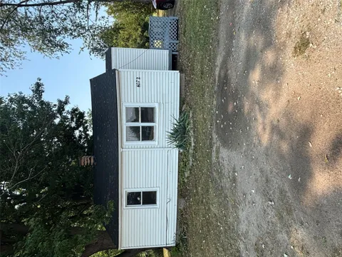 4072 S Center Rd