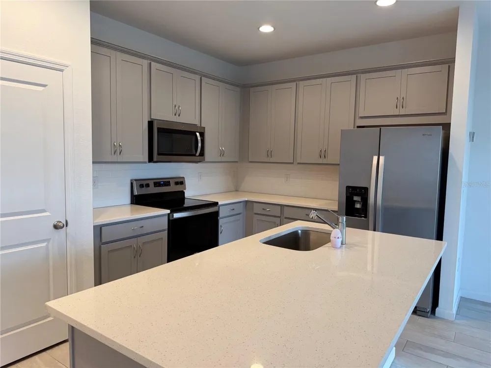 2359 WHITE CEDAR WAY Haines City, FL 33844