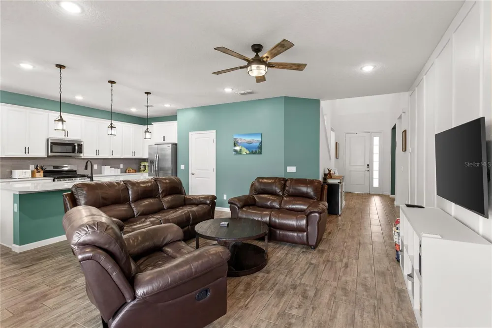 2527 NATOMA BOULEVARD Mount Dora, FL 32757