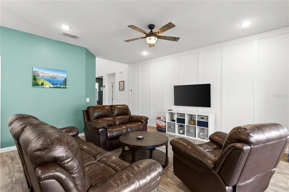 2527 NATOMA BOULEVARD Mount Dora, FL 32757