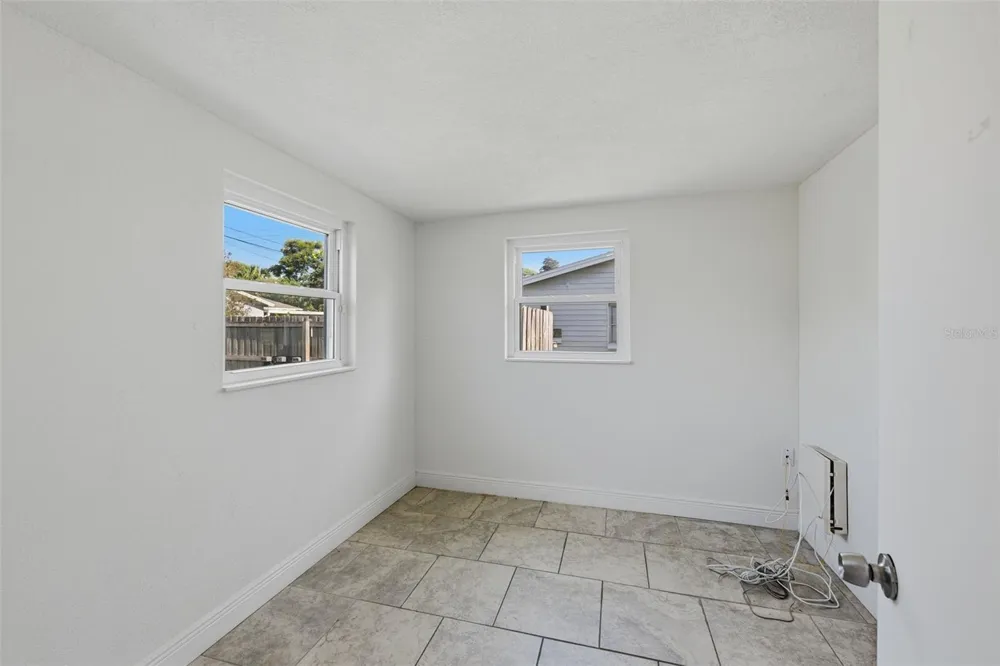 9810 54TH STREET Temple Terrace, FL 33617