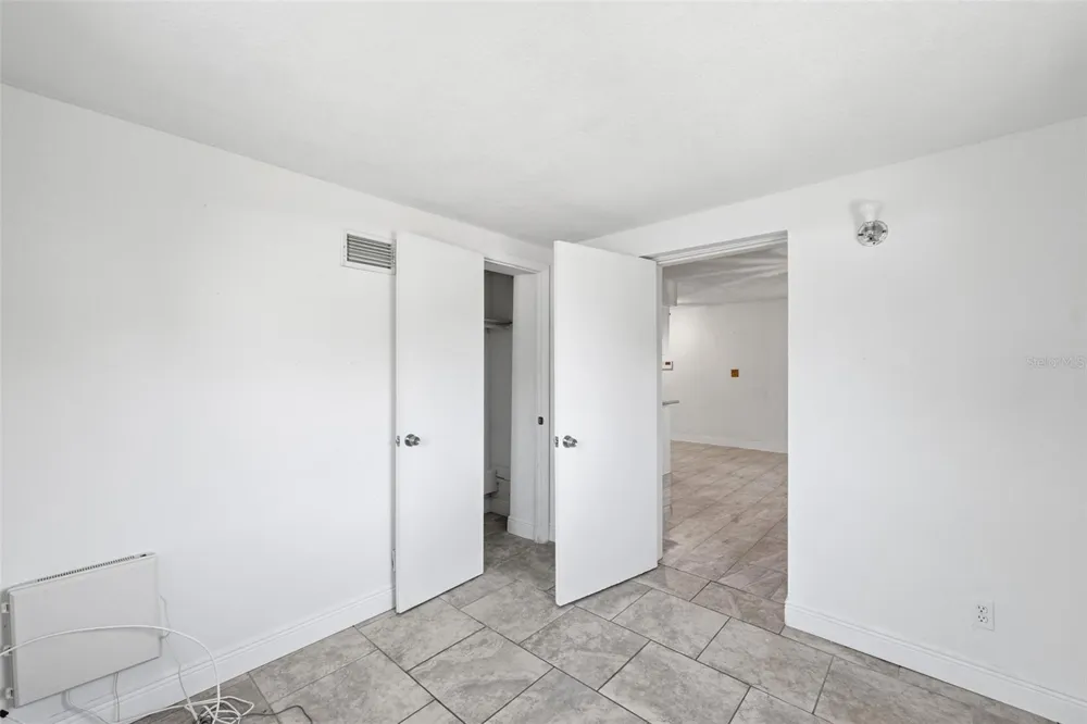 9810 54TH STREET Temple Terrace, FL 33617
