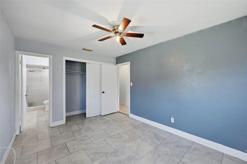 9810 54TH STREET Temple Terrace, FL 33617