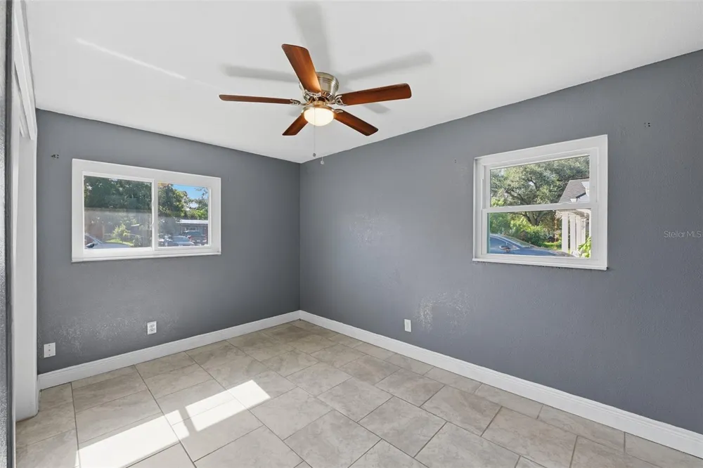 9810 54TH STREET Temple Terrace, FL 33617