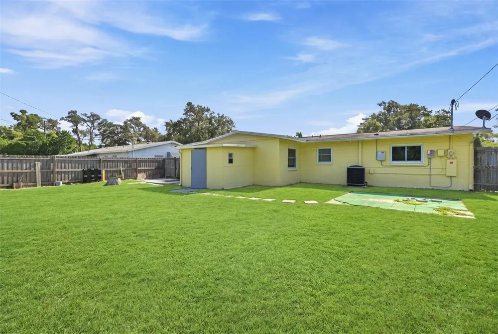 9810 54TH STREET Temple Terrace, FL 33617