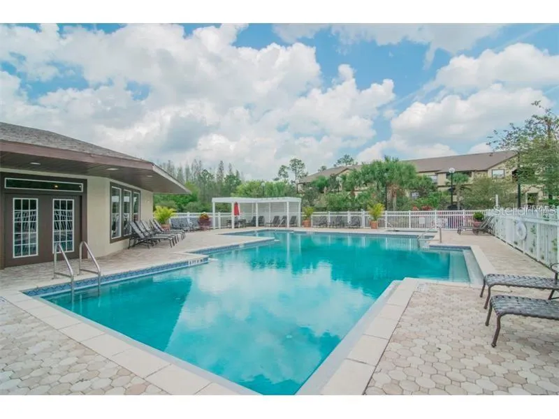 16205 ENCLAVE VILLAGE DRIVE #102 Tampa, FL 33647