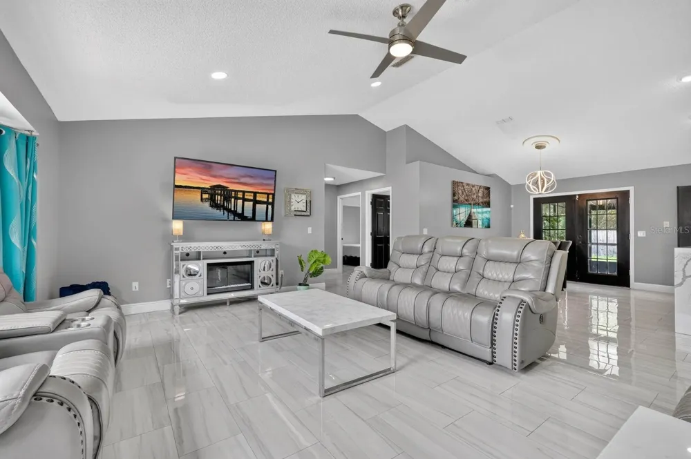 1845 WILLOW OAK DRIVE Edgewater, FL 32141