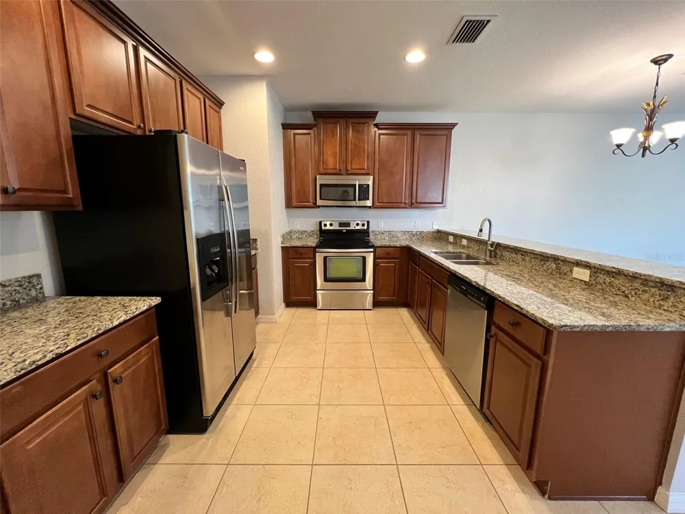 1853 GARDEN SAGE DRIVE Oviedo, FL 32765