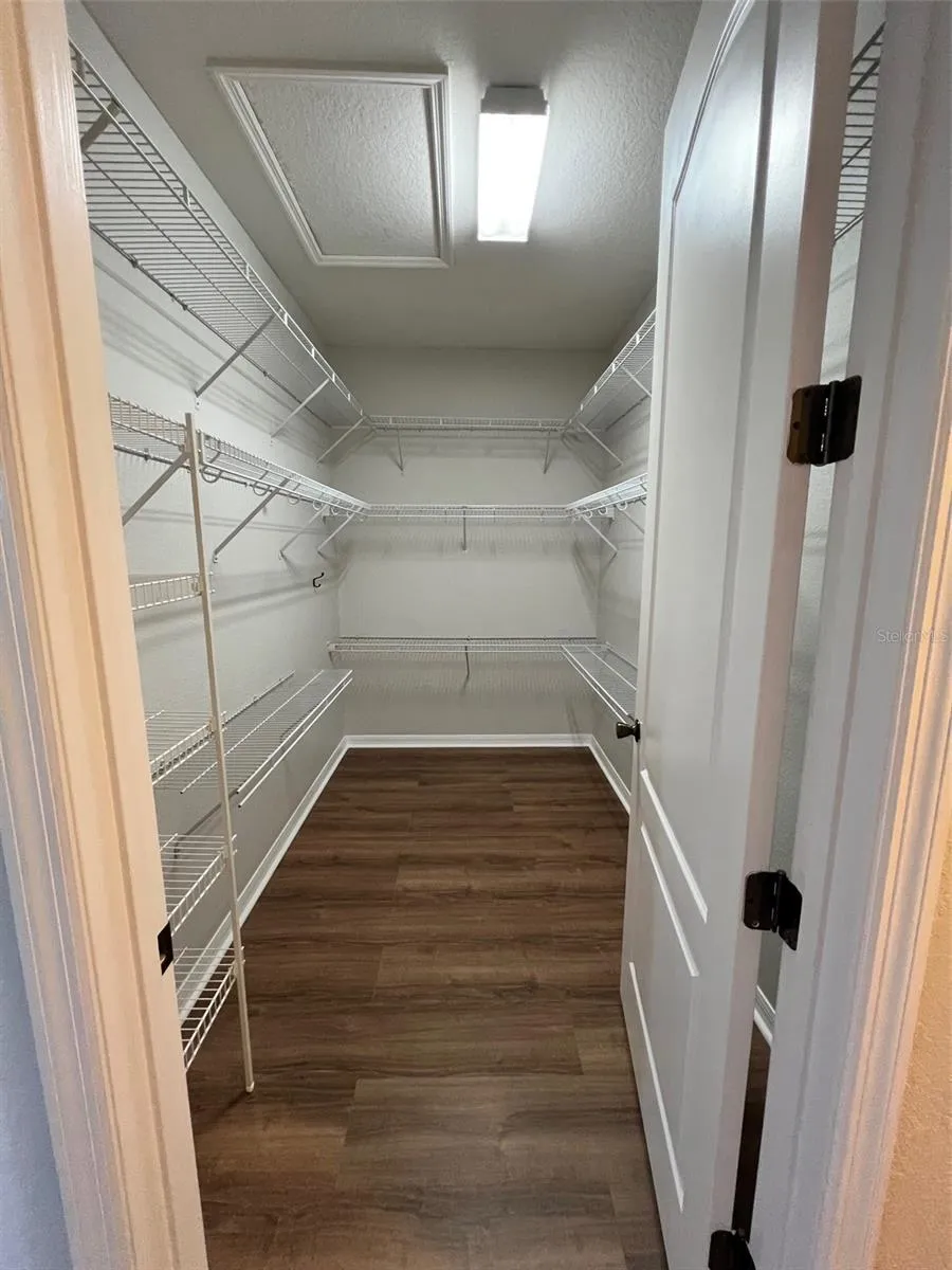 1853 GARDEN SAGE DRIVE Oviedo, FL 32765