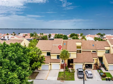 25188 MARION AVENUE #1033
