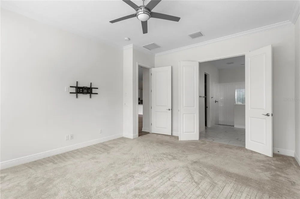 2160 SECRET COVE Odessa, FL 33556