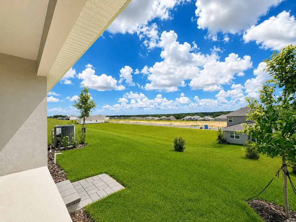 2244 AXEL STREET Minneola, FL 34715