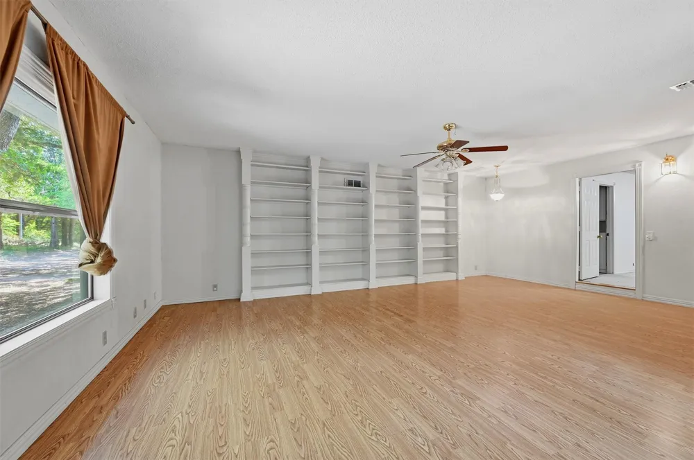 3721 Rock Creek Road Whitesboro, TX 76273