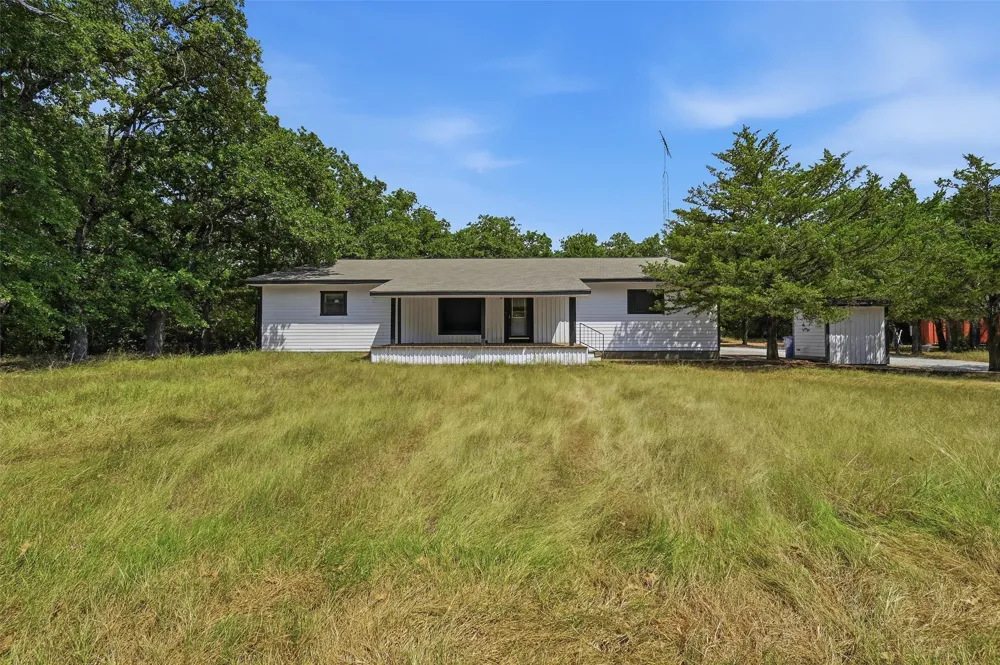 3721 Rock Creek Road Whitesboro, TX 76273